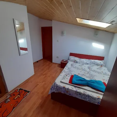 게스트하우스 Casa Mara M8 3*