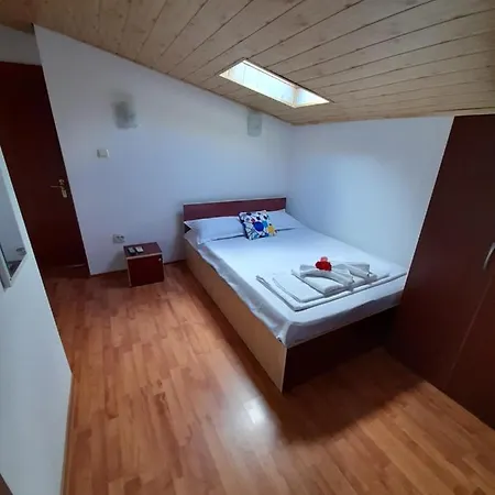 Casa Mara M8 게스트하우스 3*