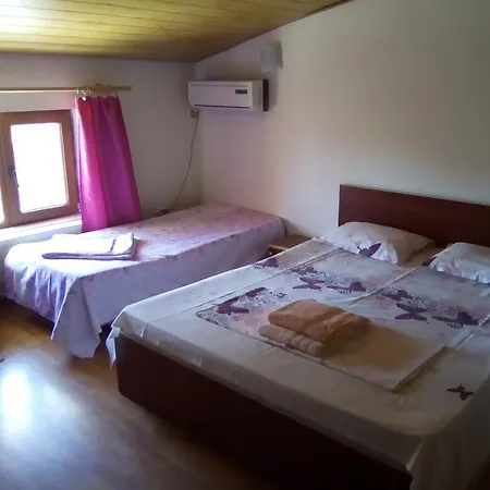 Casa Mara M8 게스트하우스 Năvodari